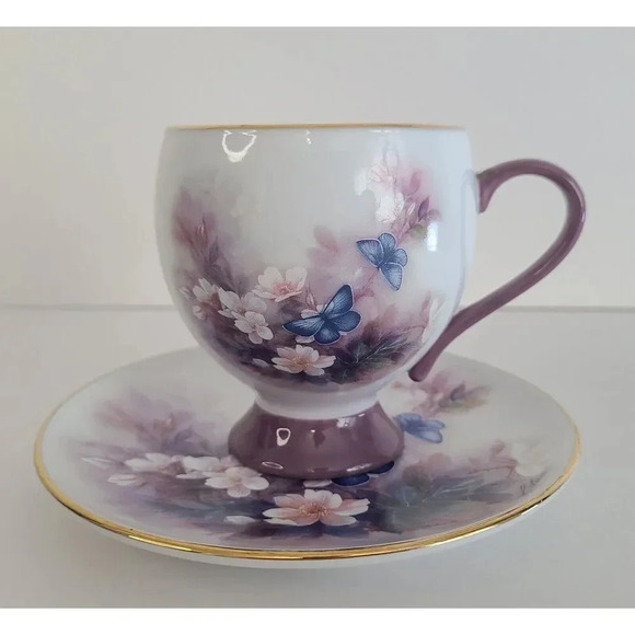 Vintage Lena Liu 'Blossoms & Butterflies' Purple‎ Porcelain Tea Cup & Saucer - Picture 2 of 7